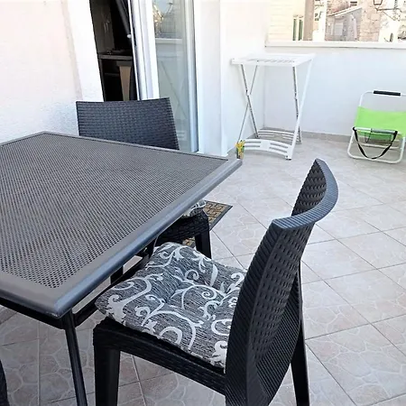 In Mit Parkplatz- Schoene Aussicht By Interhome Διαμέρισμα Marina