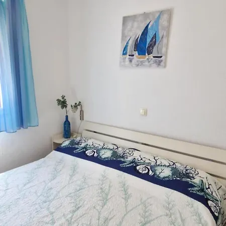 Διαμέρισμα In Mit Parkplatz- Schoene Aussicht By Interhome